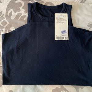 Lululemon Hold Tight Tank Size 8 NWOT